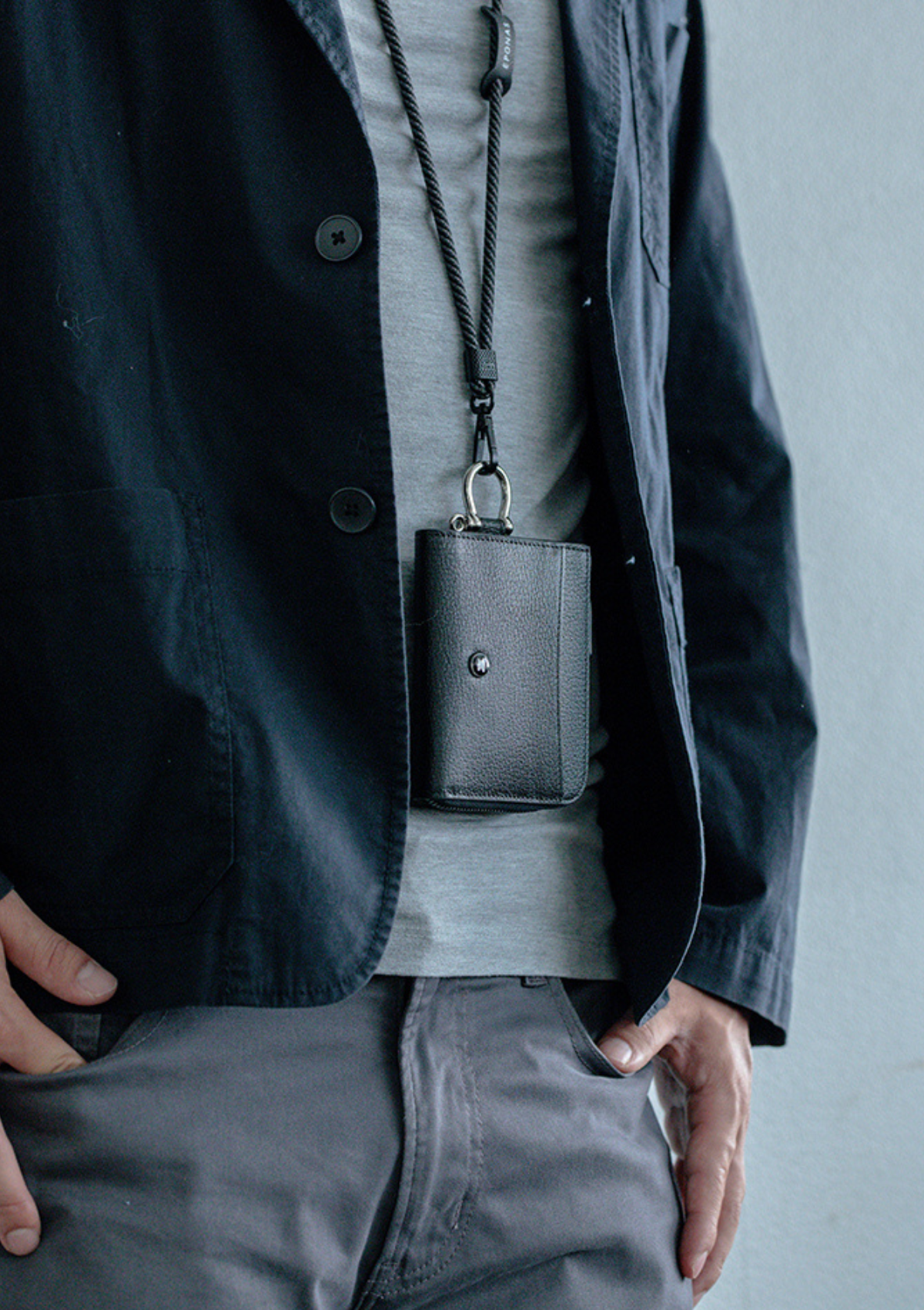 ジップレザーウォレット ブラック AirTag 収納ポケット付き 財布 / Zip Leather Wallet Black