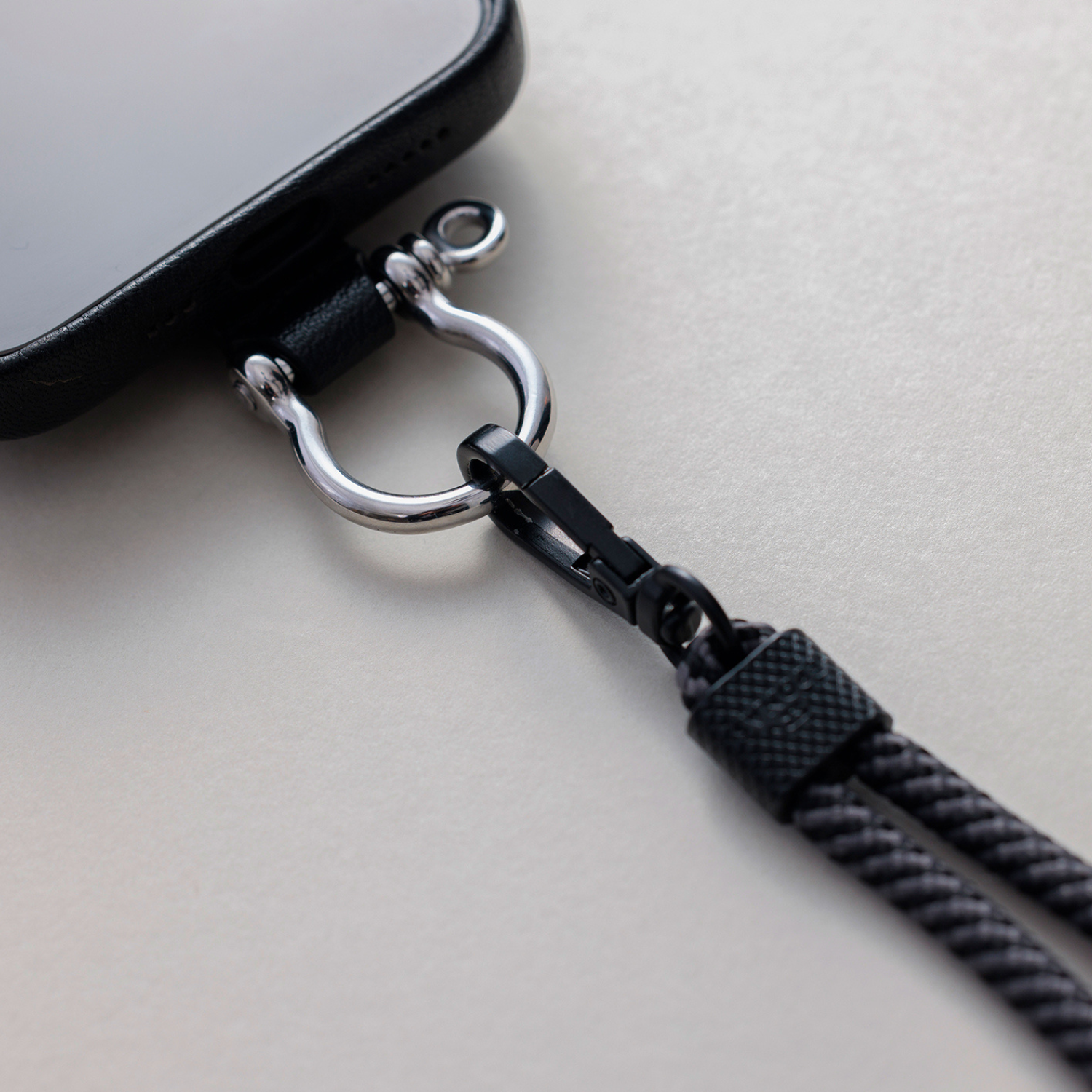 iPhoneレザーケース Magsafe対応カードケース付き/iPhone 16Pro/iPhone 16/ iPhone 15 Pro/ iPhone 15 /iPhone 14Pro/ iPhone 14 / iPhone 13