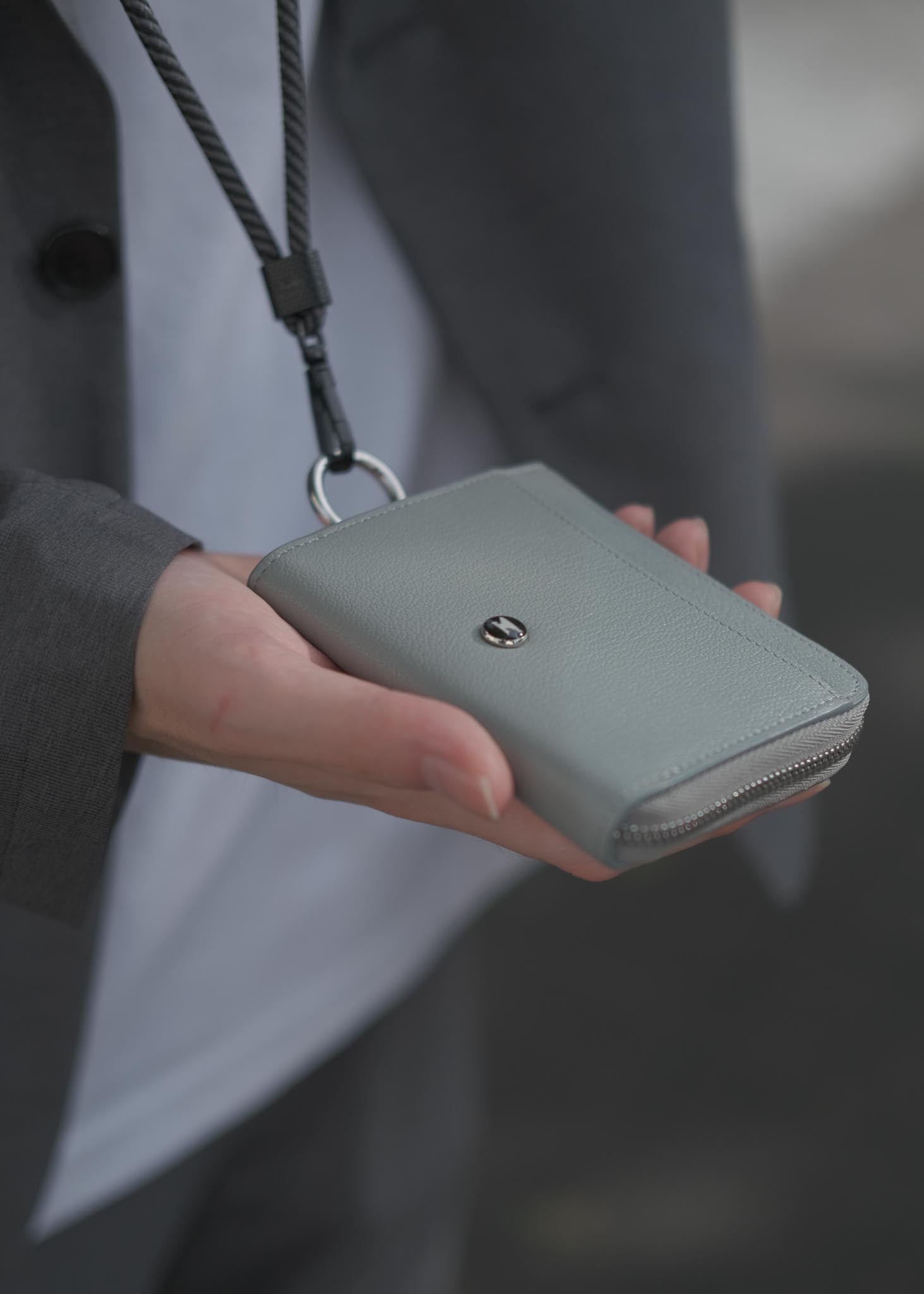 ジップレザーウォレット グレー AirTag 収納ポケット付き 財布 / Zip Leather Wallet Blue Gray