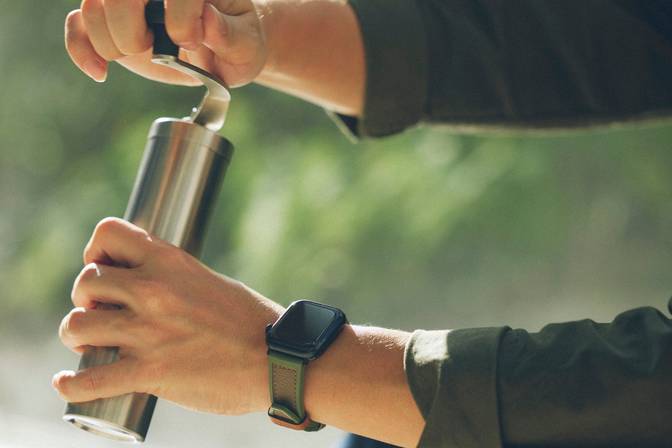 Apple Watch用 スポーツレザーバンド 42mm 41mm 40mm ブラックメタル