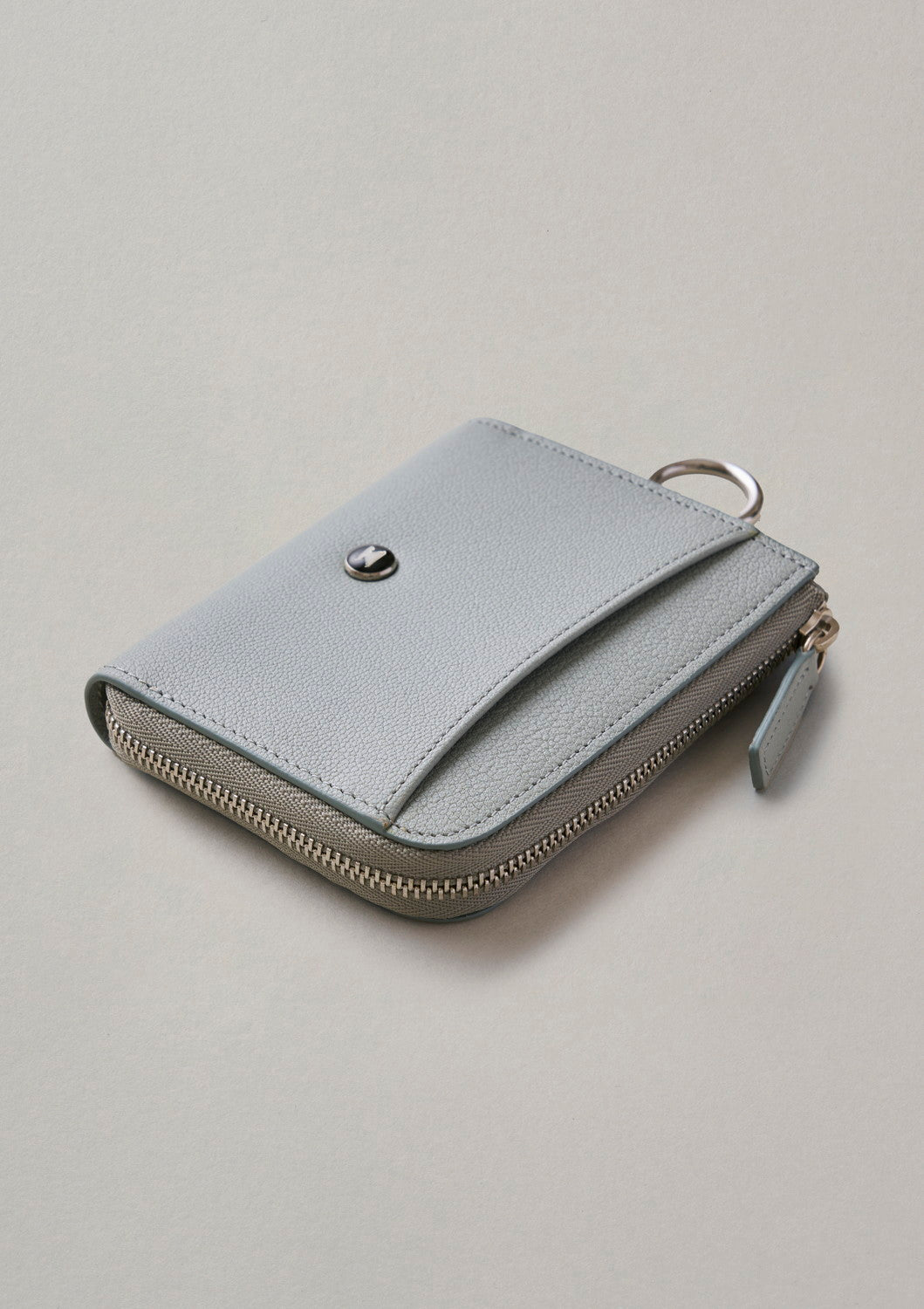 "NEW" ジップレザーウォレット グレー AirTag 収納ポケット付き / Zip Leather Wallet Blue Gray